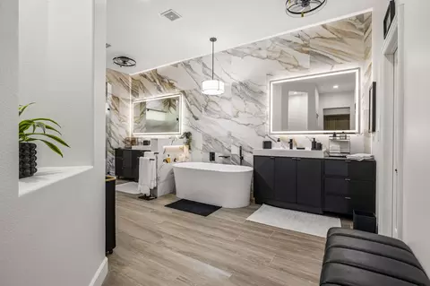 Bath - 49422 Jordan St, Indio, CA 92201 photo 2 of 8