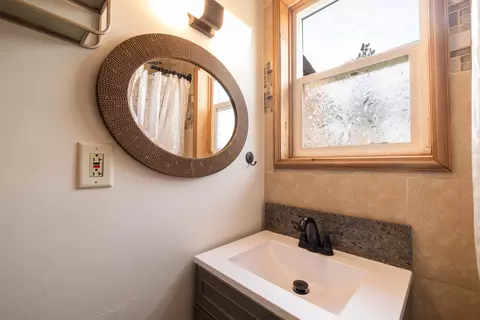 Bath - 40057 Forest Rd, Big Bear Lake, CA 92315 photo 2 of 2
