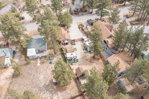 View/Area - 40057 Forest Rd, Big Bear Lake, CA 92315 photo 1 of 3