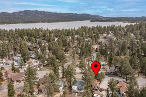 View/Area - 40057 Forest Rd, Big Bear Lake, CA 92315 photo 3 of 3