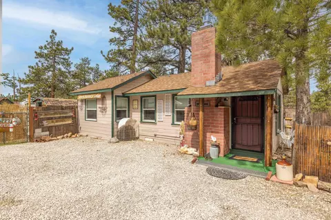 40057 Forest Rd, Big Bear Lake, CA 92315