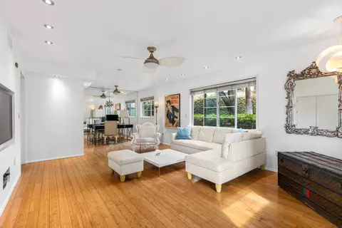 155 W Hermosa Pl, Palm Springs, CA 92262