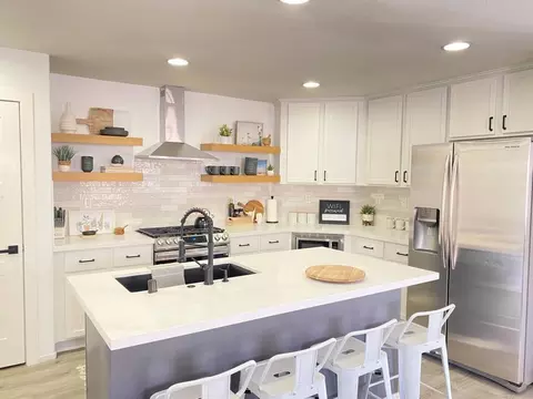 Kitchen - 42873 Della Pl, Indio, CA 92203 photo 1 of 2