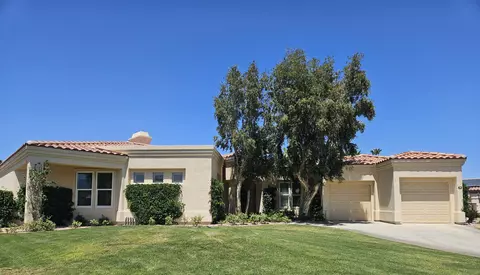 62 Laken Ln, Palm Desert, CA 92211