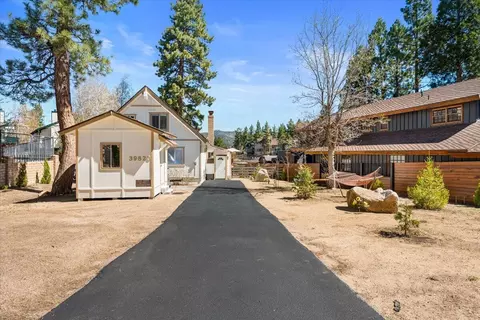 39820 Lakeview Dr, Big Bear Lake, CA 92315