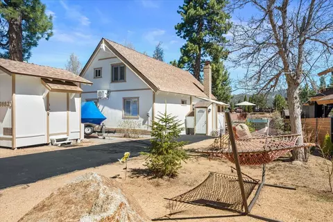 Exterior - 39820 Lakeview Dr, Big Bear Lake, CA 92315 photo 1 of 14