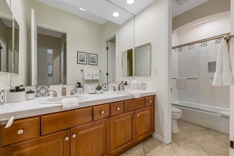 Bath - 48678 Cascade St, Indio, CA 92201 photo 2 of 2