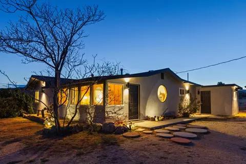 Exterior - 822 Inca Trl, Yucca Valley, CA 92284 photo 3 of 8