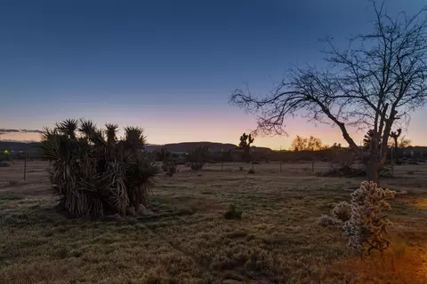 Exterior - 822 Inca Trl, Yucca Valley, CA 92284 photo 1 of 8