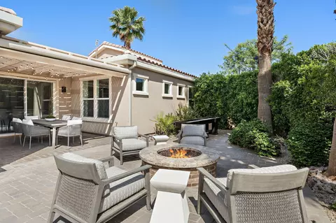 Exterior - 81307 Jasmine Ct, La Quinta, CA 92253 photo 5 of 12