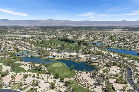 View/Area - 81307 Jasmine Ct, La Quinta, CA 92253 photo 2 of 5