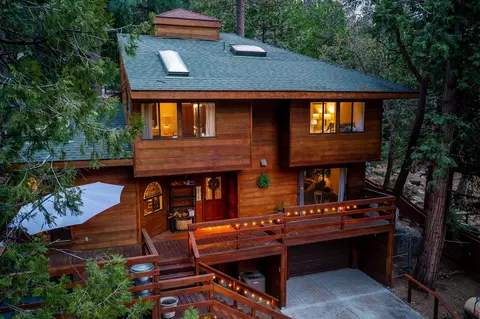 24680 Fern Valley Rd, Idyllwild, CA 92549