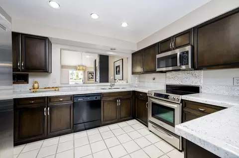 177 Desert Falls Cir, Palm Desert, CA 92211