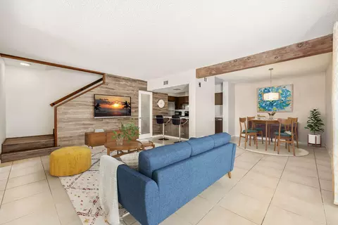 2504 N Whitewater Club Dr, Palm Springs, CA 92262