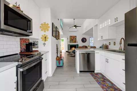 1527 Spyglass Plz, Palm Springs, CA 92264