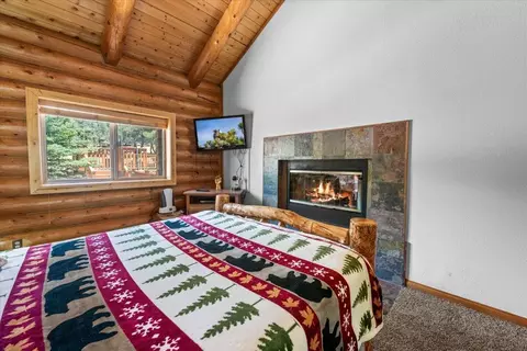 Bedroom - 1925 Baldwin Lake Rd, Big Bear City, CA 92314 photo 10 of 10