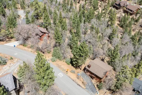 1530 Tuolumne Rd, Big Bear City, CA 92314