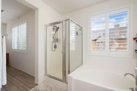 Bath - 37481 Coventry St, Indio, CA 92203 photo 3 of 5
