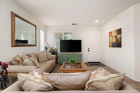 Living - 37481 Coventry St, Indio, CA 92203 photo 3 of 4