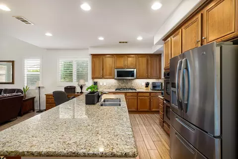 Kitchen - 37481 Coventry St, Indio, CA 92203 photo 2 of 6