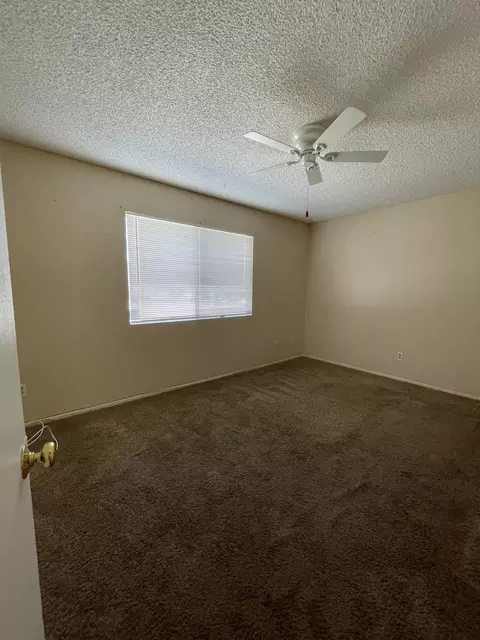 Bedroom - 6414 El Dorado Ave, Yucca Valley, CA 92284 photo 3 of 8