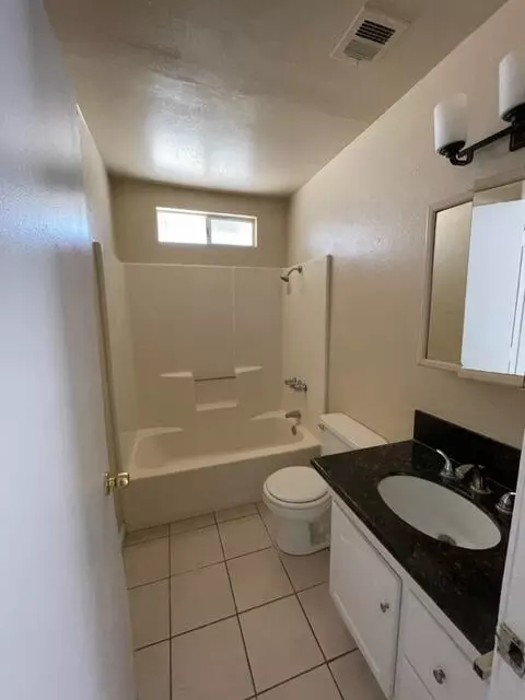 Bath - 6414 El Dorado Ave, Yucca Valley, CA 92284 photo 2 of 2