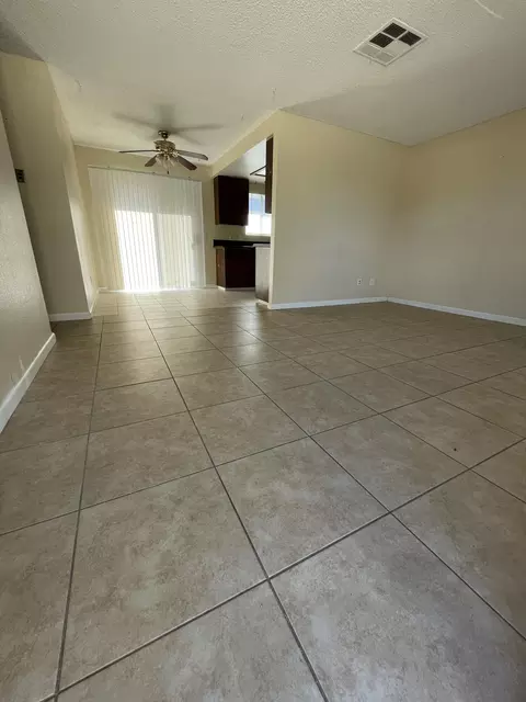 Living - 6414 El Dorado Ave, Yucca Valley, CA 92284 photo 1 of 2
