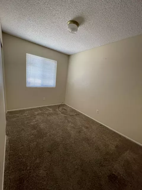 Bedroom - 6414 El Dorado Ave, Yucca Valley, CA 92284 photo 2 of 8
