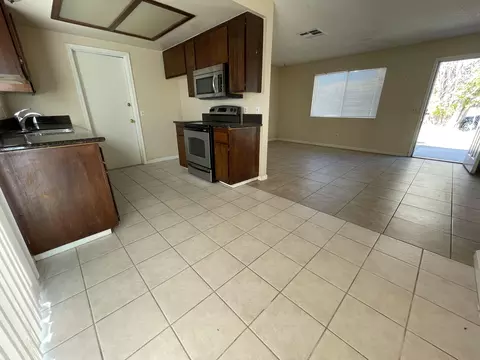 Kitchen - 6414 El Dorado Ave, Yucca Valley, CA 92284 photo 1 of 4