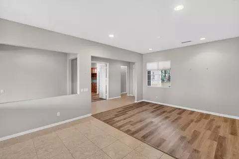 Living - 80610 Prestwick Pl, Indio, CA 92201 photo 3 of 8