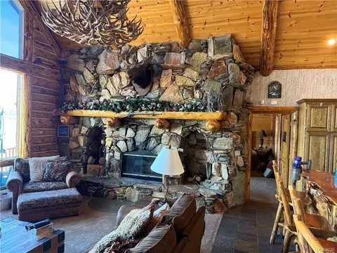 671 Cove Dr, Big Bear Lake, CA 92315 photo 3