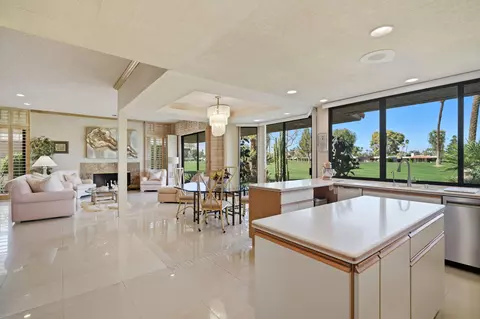 52 Columbia Dr, Rancho Mirage, CA 92270