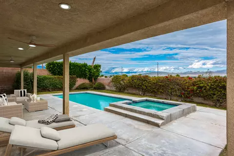 74140 Scholar Ln E, Palm Desert, CA 92211