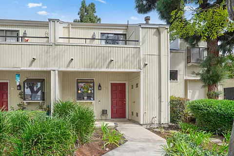 682 Sycamore Ave, Claremont, CA 91711