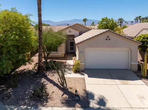 78137 Vinewood Dr, Palm Desert, CA 92211