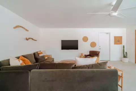 Living - 7092 Mohawk Trl, Yucca Valley, CA 92284 photo 2 of 2