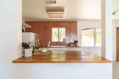 Kitchen - 7092 Mohawk Trl, Yucca Valley, CA 92284 photo 1 of 5
