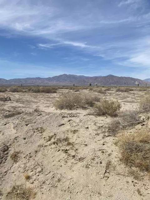 3058 Brent Ct, Thermal, CA 92274