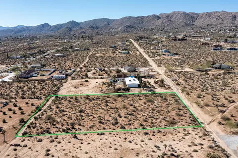 102 Saddleback Rd, Joshua Tree, CA 92252 photo 4