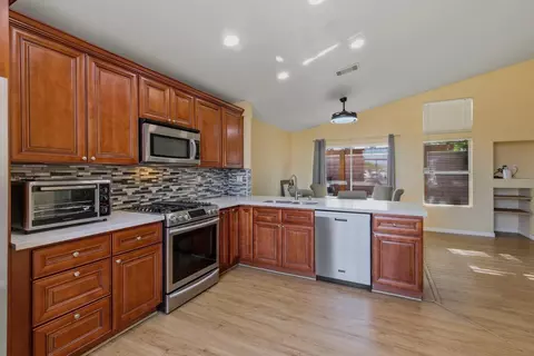Kitchen - 81220 Iris Ct, Indio, CA 92201 photo 3 of 3