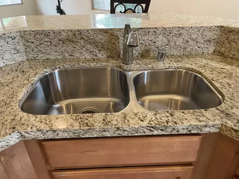 Kitchen - 81602 Avenida Contento, Indio, CA 92203 photo 2 of 2