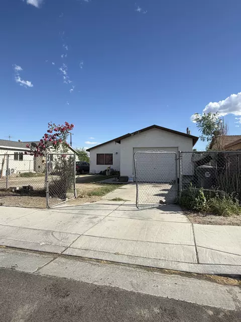 91131 4th St, Mecca, CA 92254