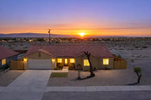 2778 Calhoun St, Thermal, CA 92274