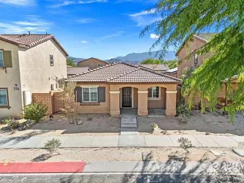 67937 Rio Pecos Dr, Cathedral City, CA 92234