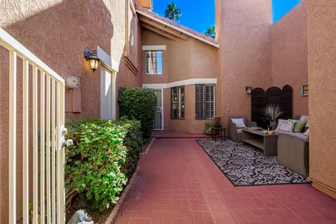 42242 Omar Pl, Palm Desert, CA 92211