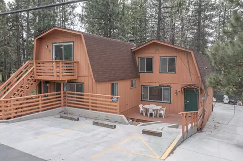 542 Cottage Ln, Big Bear Lake, CA 92315