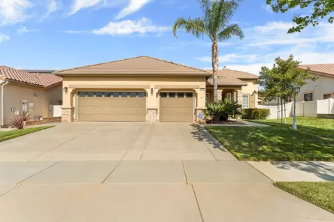744 Copper Cir, Beaumont, CA 92223
