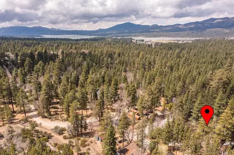 View/Area - 42532 Willow Ave, Big Bear Lake, CA 92315 photo 2 of 2
