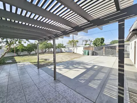 Exterior - 82012 Sierra Ave, Indio, CA 92201 photo 2 of 8