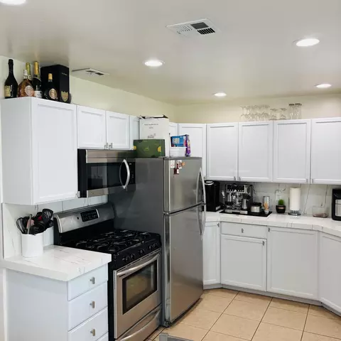 Kitchen - 82165 Crest Ave, Indio, CA 92201 photo 3 of 4